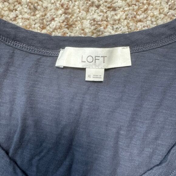 LOFT Dark Navy Blue flutter sleeve, Scoop neck blouse/shirt, size Women's XL - Picture 3 of 8